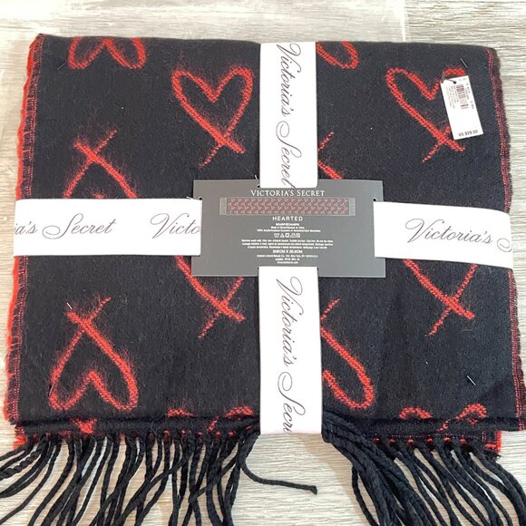 NEW Victoria's Secret Scarf Black Red Hearted Hearts Wrap Fringe NWT - Picture 7 of 11